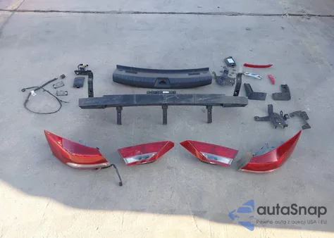 2017 Hyundai Elantra Limited из США, поврежденный, VIN KMHD84LF0HU313759